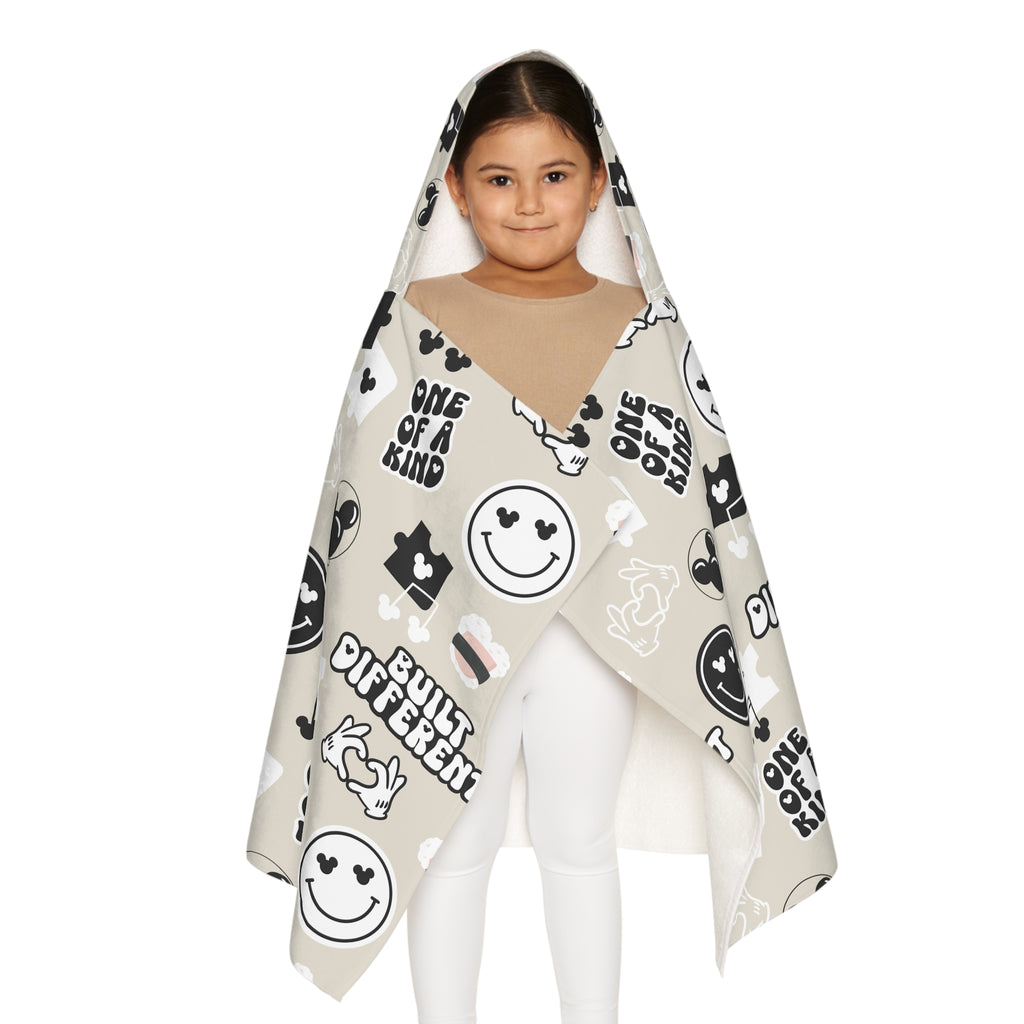 AUWSOME Beige Youth Hooded Towel — Kids Beach & Bath Wrap